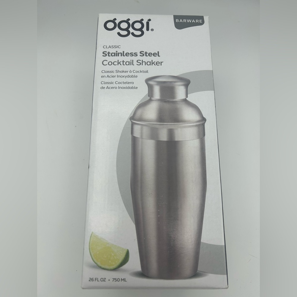 OGGI Barware .75 Lt/26 oz Classic Stainless Steel Cocktail Shaker Leak Proof Cap